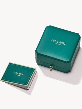 Lola Rose Mother of Pearl Elegant Necklace